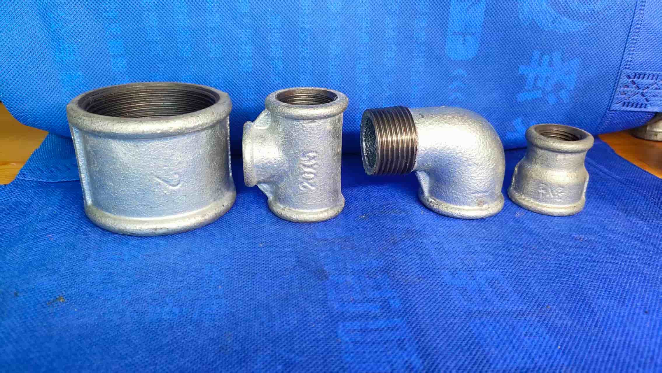 Beaded Malleable Iron Pipe Fitting
